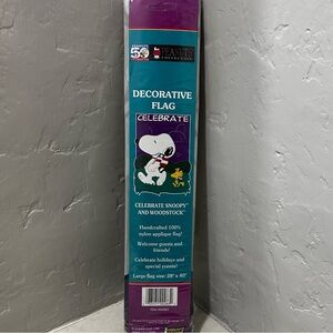 PEANUTS SNOOPY AND WOODSTOCK CELEBRATE LARGE 28X 40 FLAG SEALED 1999 00283